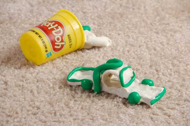 How To Get Van Play Doh Uit Tapijt Wikisailor Com