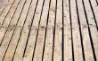 Zelfgemaakte houten terras reiniger