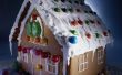 Hoe maak je een peperkoek huis voor een gazon decoratie met Kerstmis