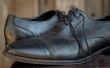 Hoe schoon de binnenkant van stinkende schoenen & Flats