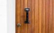 Hoe te verwijderen van polyurethaan van houten deuren