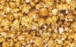 Hoe maak je karamel Popcorn in een bruine tas