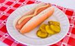 Hoe stoom hotdogs in een Oven Roaster