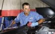 Hoe te verwijderen een 1996 Chevy Truck Power Steering Pump