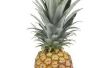 Hoe schil en de kern van een ananas