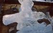 Hoe om te voorkomen dat een ijssculptuur smelten op een bruiloft receptie
