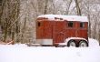 Hoe draad caravan Kerstverlichting op een Ford Escape