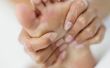 Welke oorzaken ernstige pijn in de zolen van de voeten?