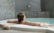 Hoe schoon een badkuip gebruik van bleekwater