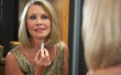 Hoe toe te passen make-up voor een 60-jarige