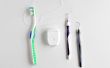 Het gebruik van tandheelkundige Tools thuis om plak te verwijderen