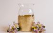 Hoe voor het verfraaien van een glazen vaas met goud folie
