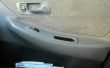 Hoe te verwijderen van de binnenkant paneel van een 2002 Oldsmobile Aveo deur