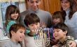 Hoe te reciteren van de drie Hanukkah zegeningen