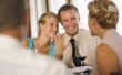 Etiquette en omgangsvormen op manieren te feliciteren met de bruid