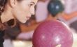 Hoe te doen een bowlingbal goocheltruc