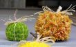 Hoe maak je seizoensgebonden pompoen-vormige bloemstukken
