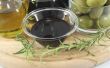 Hoe infusie van balsamico azijn met kruiden & Fruit