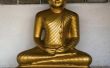 Hoe schoon Brass boeddhistische beelden