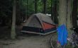 Hoe te zetten van een Camping Tent binnen een slaapkamer