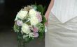 Hoe te verpakken van het handvat van de houder van een bruiloft-Bouquet