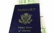 Kan ik mijn vliegtickets boeken in mijn meisjesnaam aangezien mijn paspoort niet is gewijzigd?
