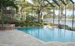 Hoe landschap rond een zwembad in Florida