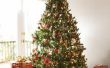Hoe een ingemaakte kerstboom om levend te houden