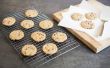 Hoe bak koekjes zonder een bakplaat