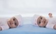 Wat te zeggen tegen feliciteren met een paar op hun pasgeboren tweeling