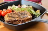 Hoe Grill Steak binnen op een Stovetop Grill of Pan