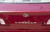 Hoe zetels om neer te zetten in een Toyota Corolla