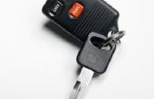 Hoe vervang ik de batterij in een Lexus ES 350 FOB sleutel