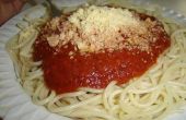 Zelfgemaakte ingeblikte Spaghetti saus