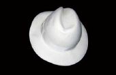 Hoe om te wassen van witte hoeden