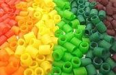 Hoe dye kleurrijke PASTA kralen voor kinderen ambachten