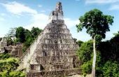 De grootste Maya piramides in Guatemala