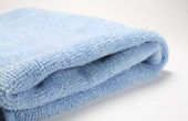 Hoe Wikkel een handdoek rond uw taille