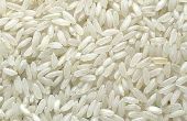 Hoe aan kruid omhoog rijst met heerlijke toevoegingen
