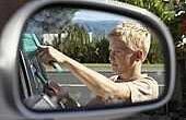 Hoe te verwijderen van krassen van een auto-spiegel