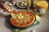 Wat doet de Pizza korst met olijfolie borstelen?