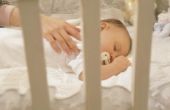 Hoe te leren uw Baby zelf regelen aan slaap