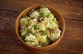 Hoe maak je Duitse aardappelsalade