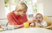 Welk voedsel kan een 7-maand-oude Baby eten en hoeveel?