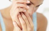 Do-It-Yourself nagel behandeling met druivenpitolie