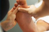 Hoe Massage voeten tijdens een Pedicure