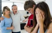 Waarom zijn tieners verlegenheid gebracht door hun ouders?