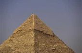 Eenvoudige stappen over hoe te maken van een piramide