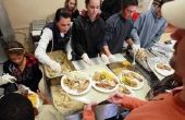 Hoe kan u helpen een gezin in nood hebben een Thanksgiving diner