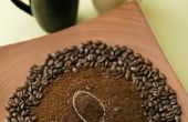 Bemesting van planten met de koffie gronden en eierschalen